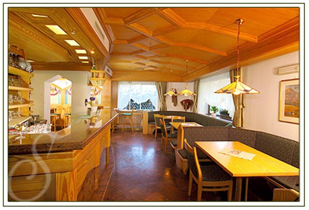 Hotel Sureghes Ortisei Exterior foto